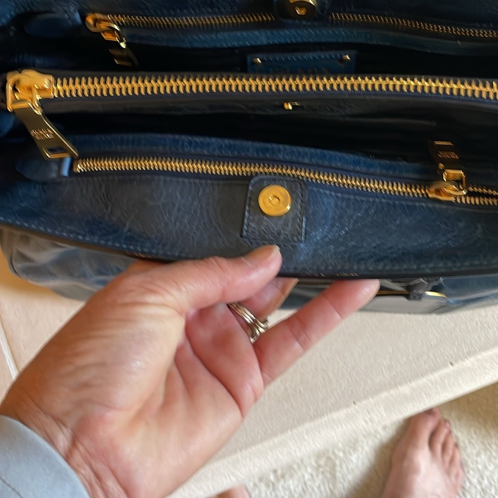 Prada satchel - Picture 7 of 11